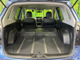後席を格納すると、これだけの広さが!シーンに合わせたシートアレンジで、大きな荷物も積むことが出来ます♪