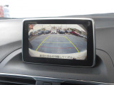 バックカメラも装備されていますので、駐車場での取り回しも安心です!バックカメラの映像はナビへと映し出されます。大きな画面で確認ができて安心です!