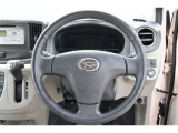 握りやすく、回しやすいステアリングは長時間の運転でも疲れを感じさせません!