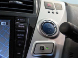 スマートキー装備車なので、キーを取り出さなくてもエンジン始動が可能です。