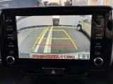 【バックモニター】バックカメラが装着されています。車庫入れが苦手な方もこれがあれば安心ですね