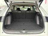 ラゲッジスペースです。荷物を積むスペースが十分に確保されております!!