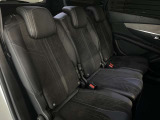 後部座席の座り心地もお試しください