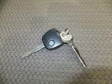 キーレスエントリー付きキーです!予備キーも1本付いてます!