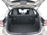 ラゲッジスペースです!コンパクトカーですが、かなりの荷物を積むことができますよ!後席を倒せばもちろん容量アップです!!