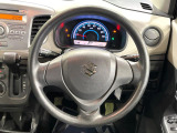 ステアリングも使用感が少なく、きれいな状態となっております♪