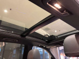 サンルーフが装備されている場合の車両は、開放感がありドライブを楽しくさせてくれます!!