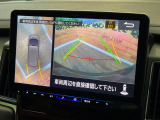 【マルチアラウンドモニター】専用のカメラにより、上から見下ろしたような視点で360度クルマの周囲を確認することができます☆死角部分も確認しやすく、狭い場所での切り返しや駐車もスムーズに行えます。