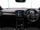 XC40 B4 AWD Rデザイン 4WD 
