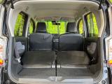 普段のお買い物や通勤、送迎等に十分な荷室スペースを確保しております。セカンドシートを倒すと、大きな荷物の積載も可能です♪
