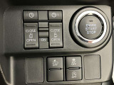 運転席回りのスイッチ画像となります。
