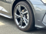 純正アルミホイール装着 綺麗な状態です。