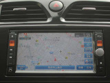 純正メモリーナビを装備しております。