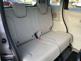 後部座席です。快適なロングドライブをお過ごしください☆