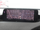 マツダコネクトの10.25インチワイドセンターディスプレイです。『Android Auto』『Apple CarPlay』や独自のコネクテッドサービスに対応したインターフェイスシステムです。