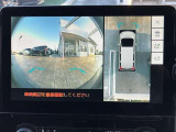 【全周囲モニター】フロント+サイド+バックにカメラが装着されています。車庫入れが苦手な方もこれがあれば安心ですね。