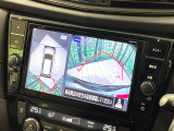 【アラウンドビューモニター】専用のカメラにより、上から見下ろしたような視点で360度クルマの周囲を確認することができます☆死角部分も確認しやすく、狭い場所での切り返しや駐車もスムーズに行えます。