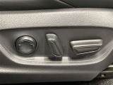 電動パワーシートでシート調整もラクラクです。腰回りのランバーサポートで疲れにくいのも嬉しいですね♪