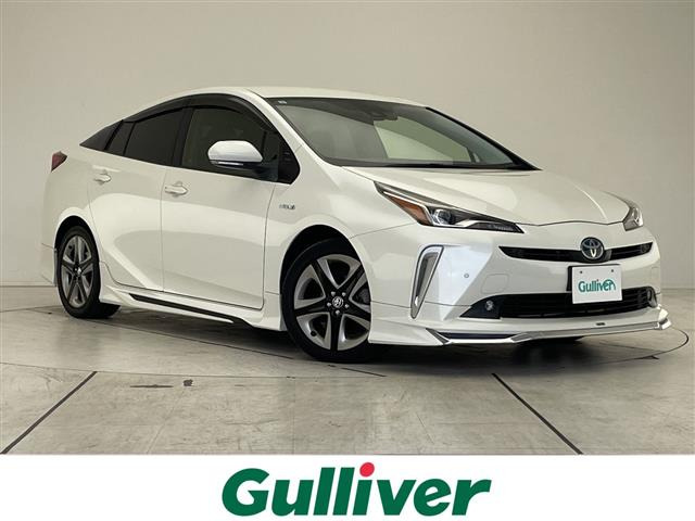 トヨタ プリウス 