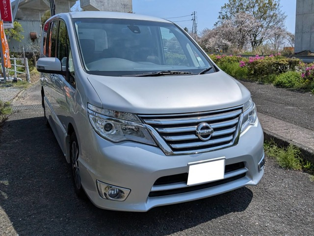 セレナ 2.0 ハイウェイスター Vセレクション+Safety S-HYBRID 