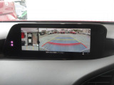 360&deg;ビューモニターを搭載しています。コーナーセンサーと合せてお使いいただくことで、安全、安心にお車の取り回しを行っていただけます。