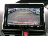 バックモニター付きですので、日常の駐車はもちろん、人や障害物などを映像で確認できるので安心です!(補助装置になりますので、目視でもご確認ください)
