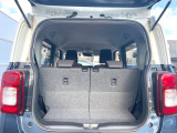 後席を格納すると、これだけの広さが!シーンに合わせたシートアレンジで、大きな荷物も積むことが出来ます♪