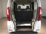 コンパクトボディーなのに、荷室はこんなに広々!たくさん荷物が積めますよ。