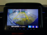 【バックカメラ】運転が苦手な方も車庫入れラクラクです!ギアをリバースに入れれば自動的にモニターが切り換わりますので、面倒な操作は不要です♪狭い駐車場もお車を傷つけず安心ですね!