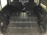 ★★★後部座席を倒す事でトランクスペースの広さにアレンジ可能★★★