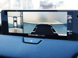 360&deg;ビューモニターを搭載しています。パーキングセンサーと合せてお使いいただくことで、安全、安心にお車の取り回しを行っていただけます。