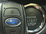【アクセスキー&プッシュスタート】カバンやポケットに入れたままでもドアの施錠・解錠が可能なスマートキーを装備。エンジンのオン・オフ時もカギを取り出す必要が無く、ボタンをプッシュするだけでOK♪