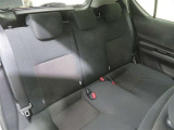 後列シートも足元のスペースに余裕があり、快適にお乗りいただけます♪