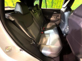 後部座席も気になるようなキズ・汚れやへたり等、大きなダメージはなく、良好な状態です。