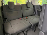 3列目シートはもちろん状態良好☆大人でもゆったりと座って頂けますので、大人数でのお出かけもラクラクです♪ご家族で、気の知れた仲間で、ドライブに行くのが楽しみですね♪