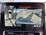 【全周囲モニター】フロント+サイド+バックにカメラが装着されています。車庫入れが苦手な方もこれがあれば安心ですね。