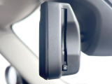 ●ETC車載器内蔵ルームミラー:お引き渡し時には再セットアップを実施後、お渡しいたします。マイレージ登録に関してもお気軽に担当営業までお尋ねください。