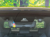 【トヨタセーフティセンス】走行中に前方の車両等を認識し、衝突しそうな時は警報とブレーキで衝突回避と被害軽減をアシスト。より安全にドライブをお楽しみいただけます。