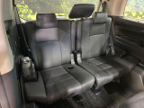 3列目シートはもちろん状態良好☆大人でもゆったりと座って頂けますので、大人数でのお出かけもラクラクです♪ご家族で、気の知れた仲間で、ドライブに行くのが楽しみですね♪