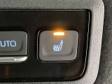 後席用のシートヒータースイッチです。