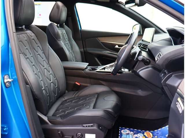 プジョー 3008 GT ブルーHDi レザーパッケージ サンルーフ 全方位カメ