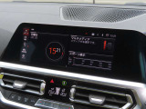 BMW純正ナビ搭載!Bluetooth/Apple CarPlay/AndroidAuto/USB/ラジオ対応です。