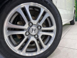 【純正14インチアルミホイール】外観にマッチした純正アルミホイールを装着しております。各種社外アルミホイールや、スタッドレスタイヤも取扱いしております。是非ご相談ください♪