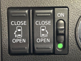 【両側パワースライドドア】スマートキーや運転席のスイッチで後席両側スライドドアの開閉が可能♪電動だから力を入れてドアを開ける必要が無く、小さなお子様でも簡単に開け閉めでき快適です♪