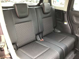 ☆後部座席シート廻り☆ ☆リアシートも快適な乗り心地☆シ-トの乗り心地が良く、旅行など長距離運転にも向いています