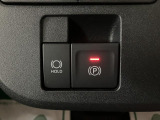 【電動パーキング】指先だけで簡単に操作が可能な電動パーキングブレーキを搭載♪渋滞時や信号待ちで便利なオートブレーキホールド機能も搭載☆