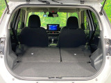 後席を格納すると、これだけの広さが!シーンに合わせたシートアレンジで、大きな荷物も積むことが出来ます♪