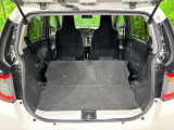 普段のお買い物や通勤、送迎等に十分な荷室スペースを確保しております。セカンドシートを倒すと、大きな荷物の積載も可能です♪