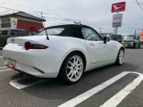 中古車をお選びいただく際に気になる走行距離や修復歴などに加えてキズ・凹みの有無・状態や消耗品の交換、今までの整備状況が &ldquo;ダイハツ認定中古車カルテ&rdquo;でわかります。