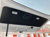 バックドアにはランプがついているので、夜間に車いすや、荷物を積み下ろしする際も視覚を確保できます。